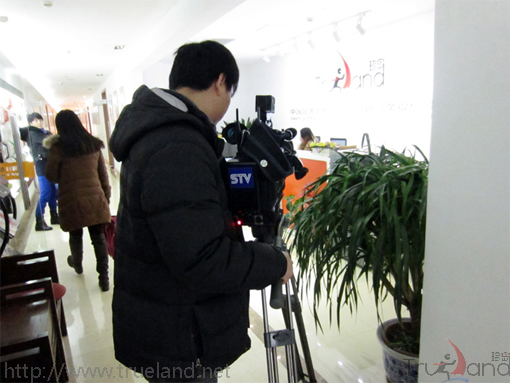 上海電視臺(tái)采訪組拍攝 上海電視臺(tái)采訪組拍攝